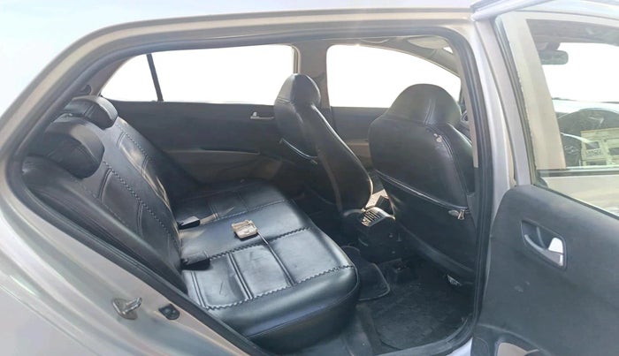 2014 Hyundai Grand i10 ASTA 1.1 CRDI, Diesel, Manual, 83,824 km, interior