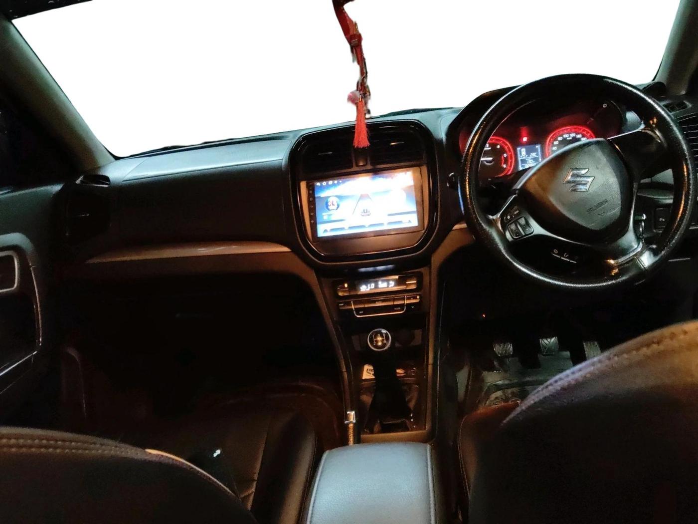 2017 Maruti Vitara Brezza ZDI, Diesel, Manual, 1,32,922 km, interior