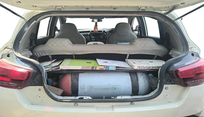 2018 Mahindra Kuv100 K2 TRIP CNG, CNG, Manual, 1,22,141 km, exterior