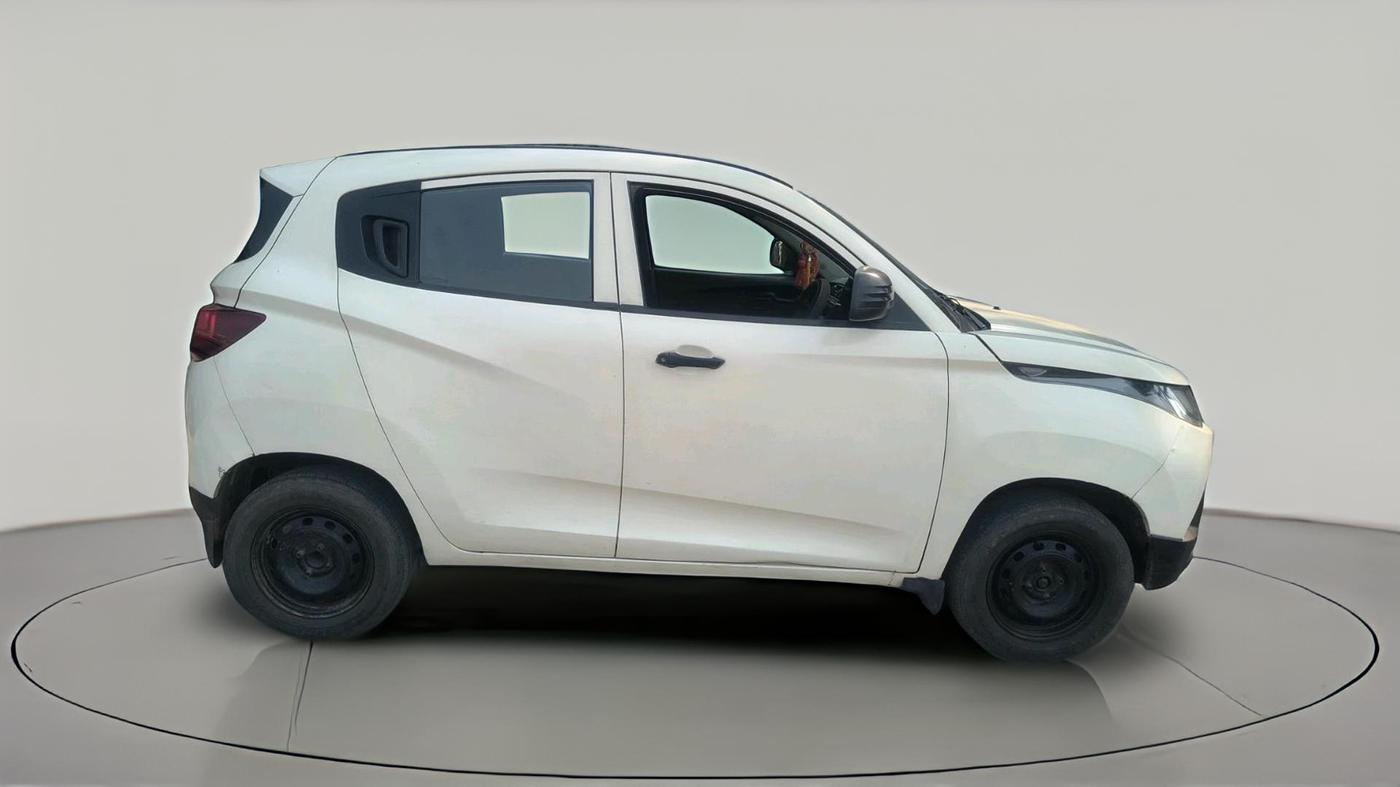 2018 Mahindra Kuv100 K2 TRIP CNG, CNG, Manual, 1,22,141 km, exterior