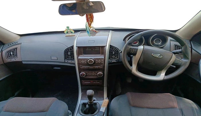 2013 Mahindra XUV500 W6, Diesel, Manual, 1,12,832 km, interior