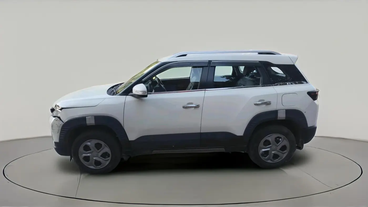 2023 Maruti BREZZA VXI, Petrol, Manual, 14,542 km, exterior