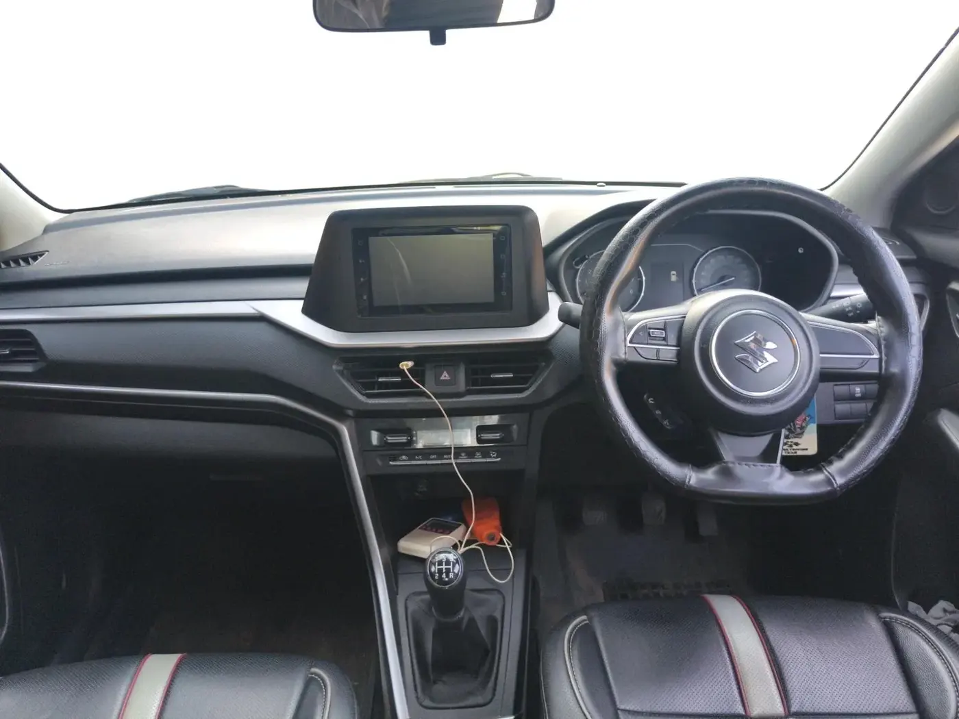 2023 Maruti BREZZA VXI, Petrol, Manual, 14,542 km, interior