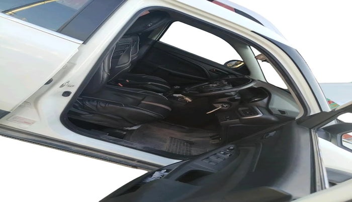 2023 Maruti BREZZA VXI, Petrol, Manual, 14,396 km, interior