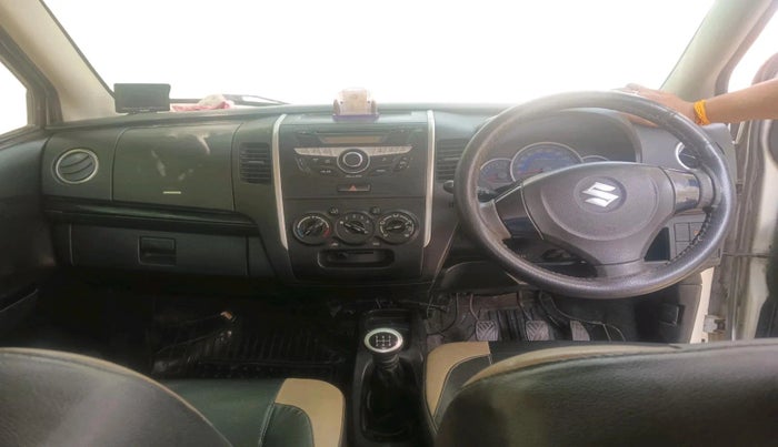 2013 Maruti Wagon R Stingray VXI, Petrol, Manual, 70,578 km, interior