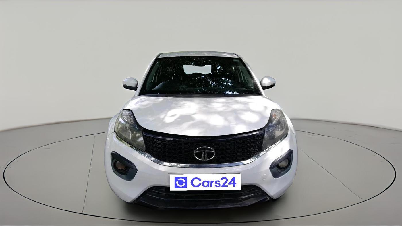 2018 Tata NEXON XM PETROL, Petrol, Manual, 70,195 km, exterior