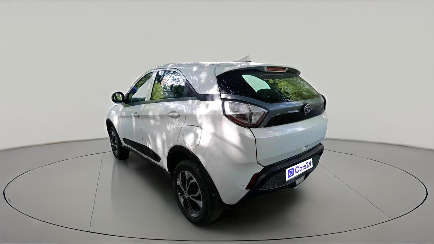 2018 Tata NEXON XM PETROL, Petrol, Manual, 70,195 km, exterior