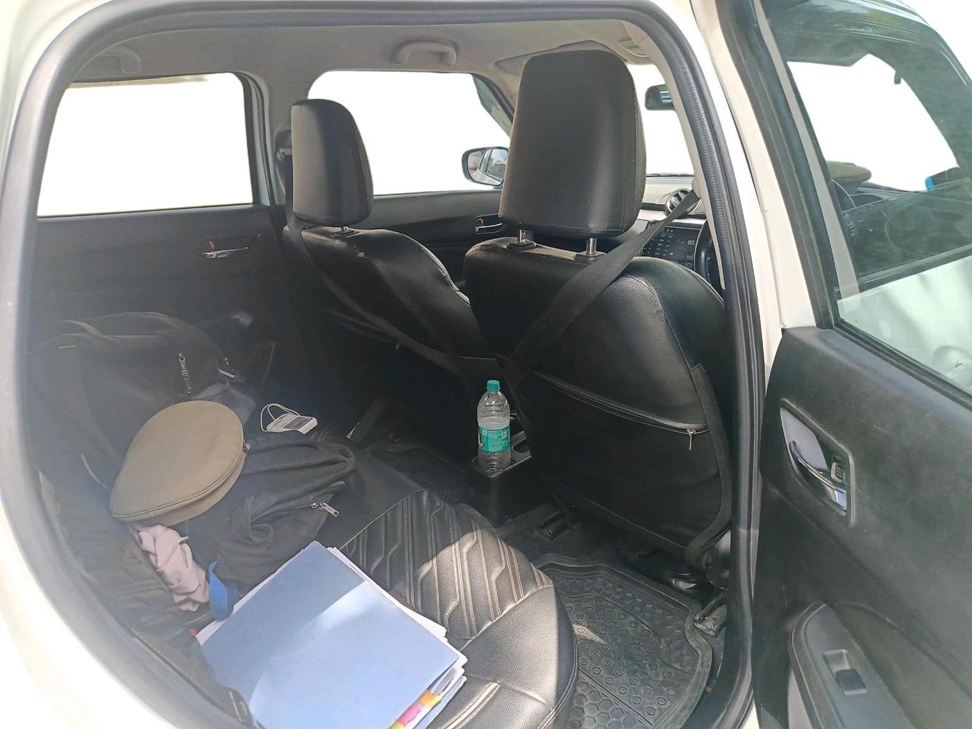 2022 Maruti Swift VXI, Petrol, Manual, 27,988 km, interior