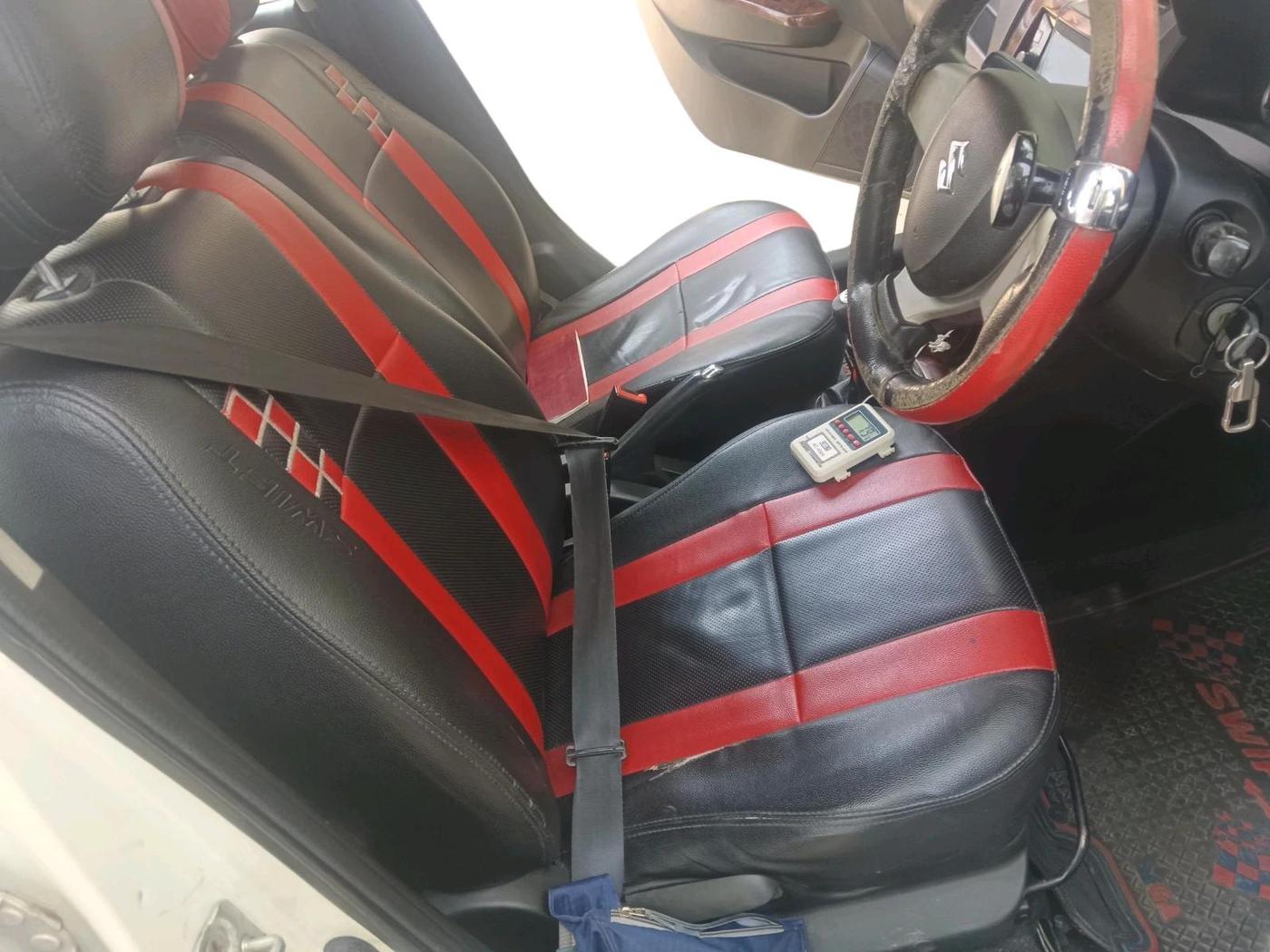 2015 Maruti Swift VXI, Petrol, Manual, 1,50,913 km, interior