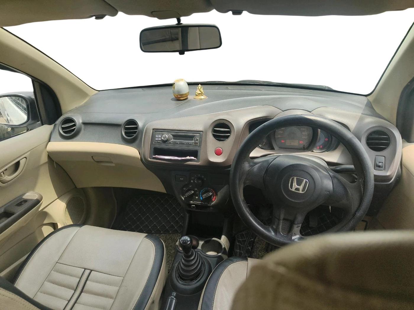2013 Honda Amaze 1.5L I-DTEC E, Diesel, Manual, 1,13,885 km, interior