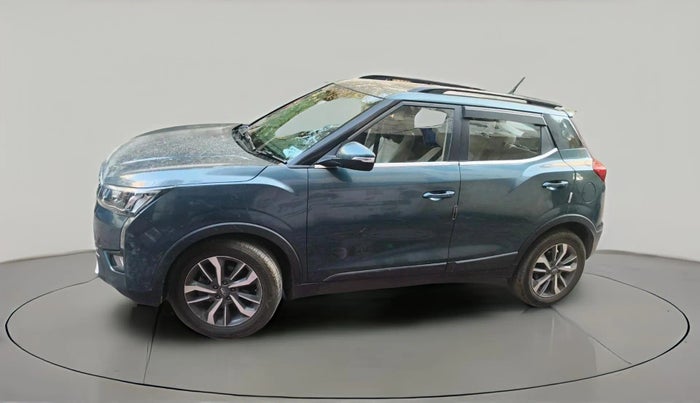 2021 Mahindra XUV300 W8 (O) 1.2 PETROL, Petrol, Manual, 60,857 km, exterior