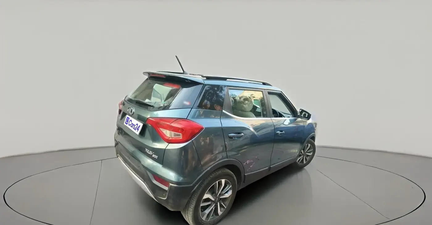 2021 Mahindra XUV300 W8 (O) 1.2 PETROL, Petrol, Manual, 60,857 km, exterior
