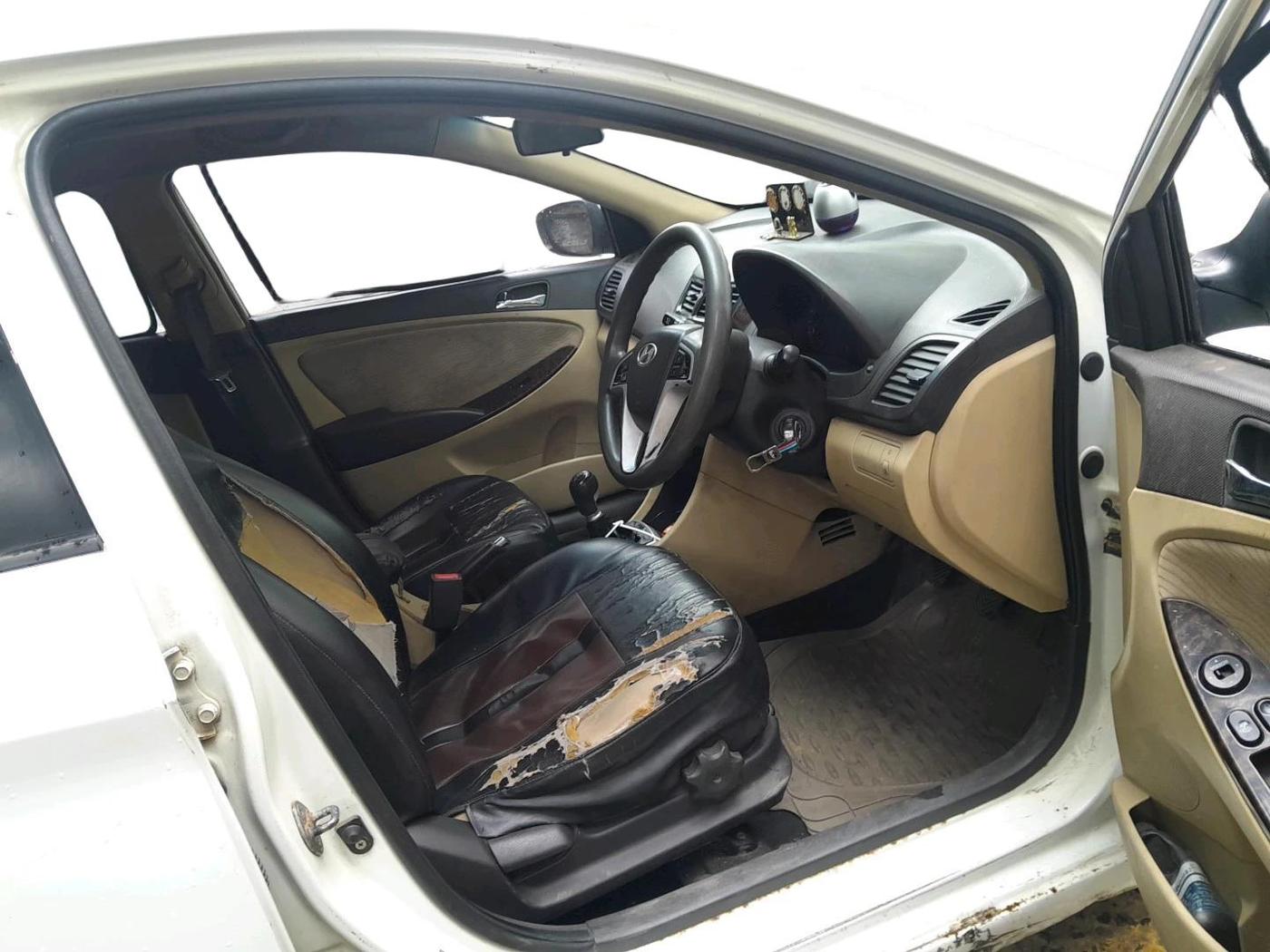 2011 Hyundai Verna FLUIDIC 1.6 CRDI EX, Diesel, Manual, 1,16,111 km, interior