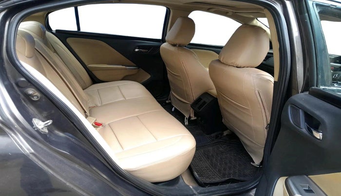 2014 Honda City 1.5L I-VTEC VX, Petrol, Manual, 1,30,771 km, interior