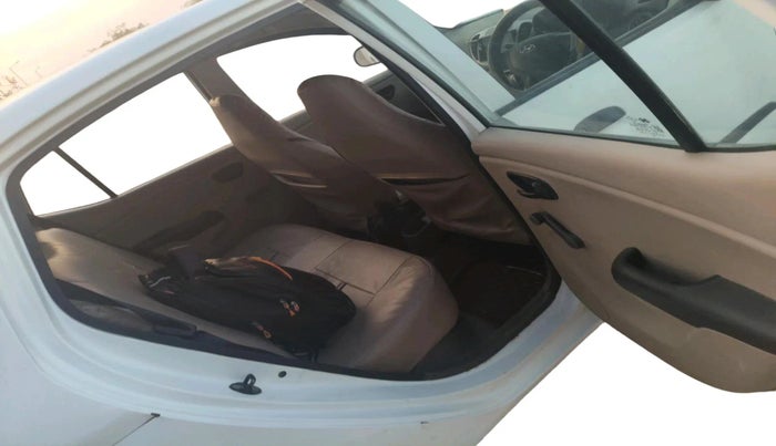 2012 Hyundai i10 ERA 1.1, Petrol, Manual, 39,506 km, interior