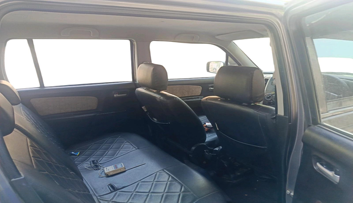 2016 Maruti Wagon R 1.0 VXI, Petrol, Manual, 57,711 km, interior