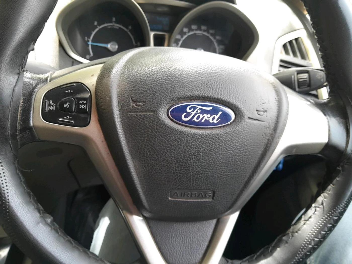 2014 Ford Ecosport TITANIUM 1.5L DIESEL, Diesel, Manual, 2,02,628 km, interior