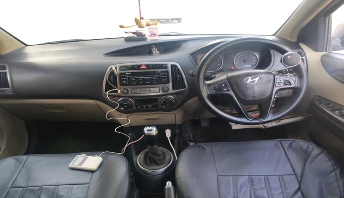 2013 Hyundai i20 SPORTZ 1.4 CRDI, Diesel, Manual, 1,31,407 km, interior