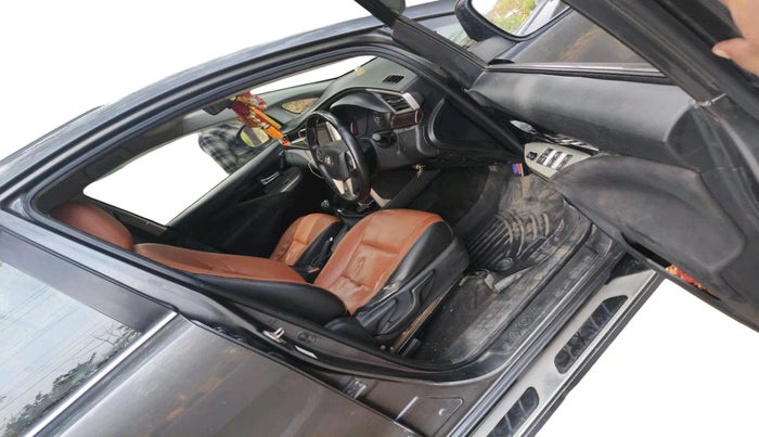 2018 Toyota Innova Crysta 2.4 VX 7 STR, Diesel, Manual, 1,13,376 km, interior