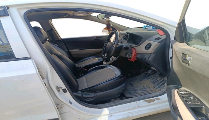 2019 Hyundai Grand i10 MAGNA 1.2 KAPPA VTVT, Petrol, Manual, 52,561 km, interior