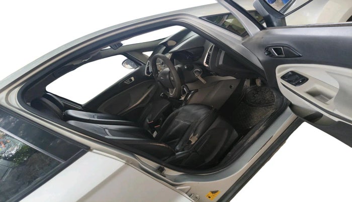 2015 Ford Ecosport AMBIENTE 1.5L DIESEL, Diesel, Manual, 1,17,097 km, interior