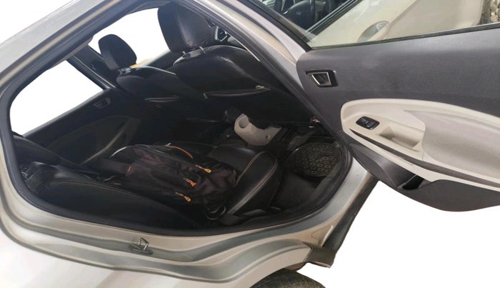 2015 Ford Ecosport AMBIENTE 1.5L DIESEL, Diesel, Manual, 1,17,097 km, interior