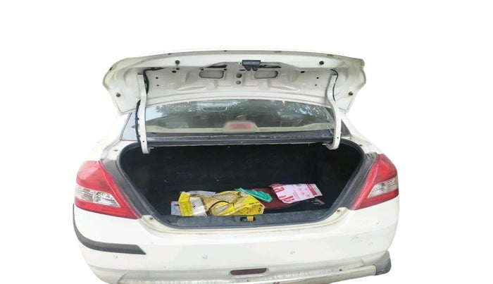 2013 Maruti Swift Dzire VXI, Petrol, Manual, 61,706 km, exterior