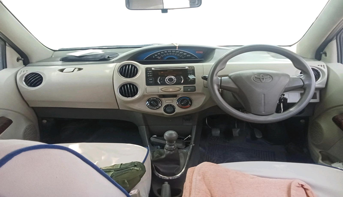 2014 Toyota Etios GD, Diesel, Manual, 1,04,991 km, interior