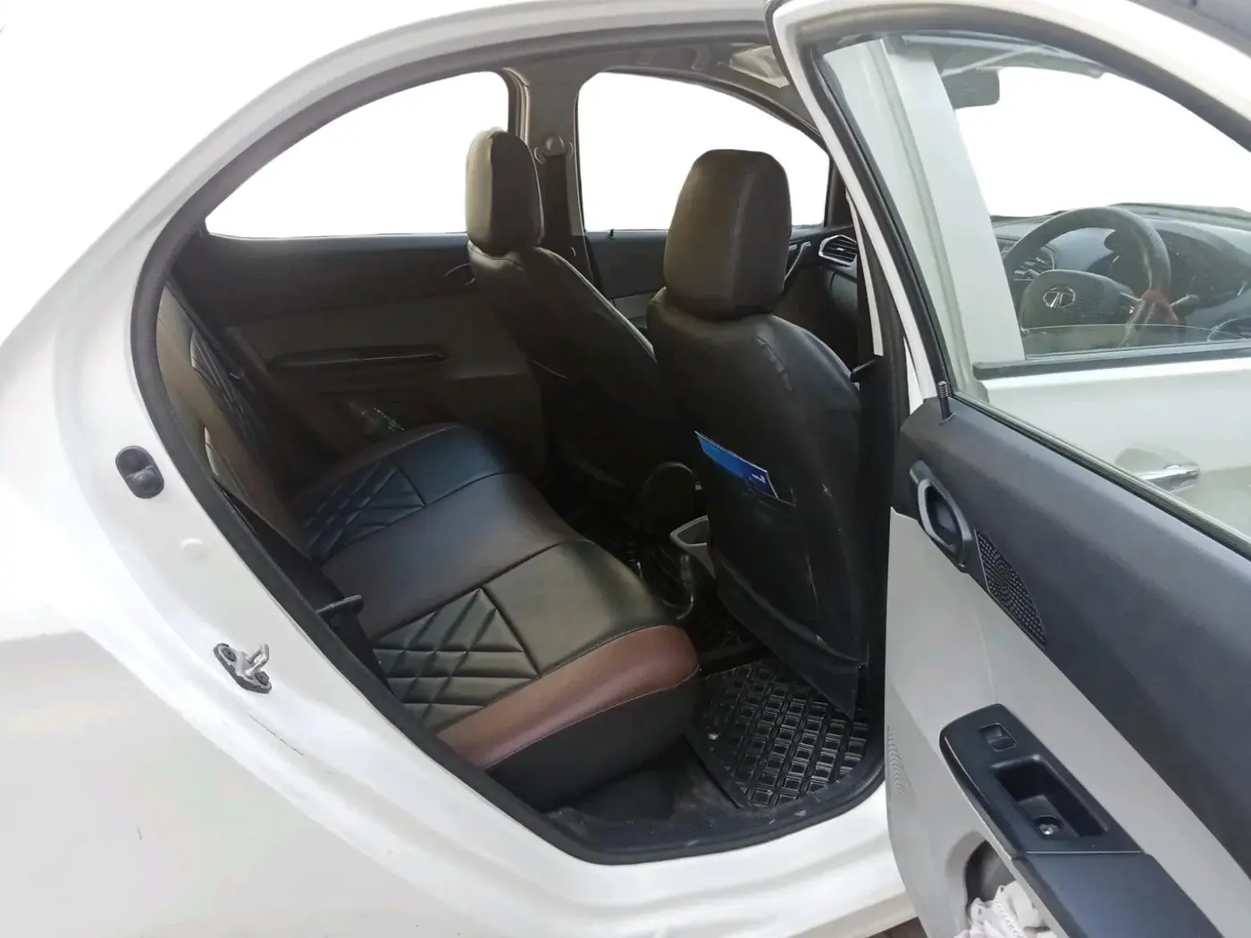 2019 Tata Tiago XZ DIESEL, Diesel, Manual, 65,866 km, interior