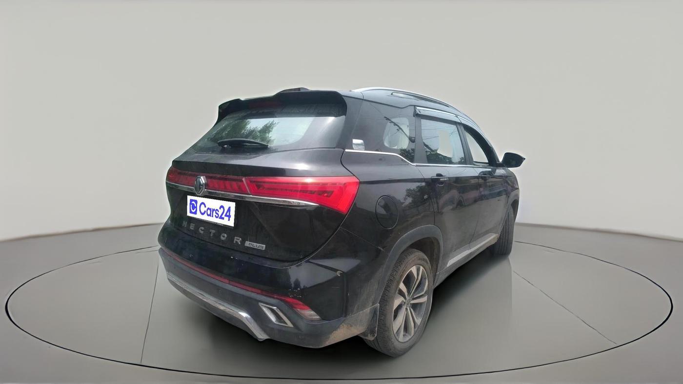 2024 MG HECTOR PLUS SHARP PRO 1.5 TURBO MT 7 STR, Petrol, Manual, 61,380 km, exterior