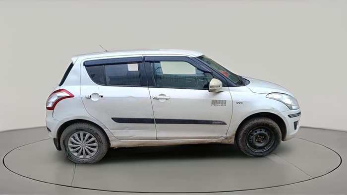 2013 Maruti Swift VXI, CNG, Manual, 2,22,063 km, exterior