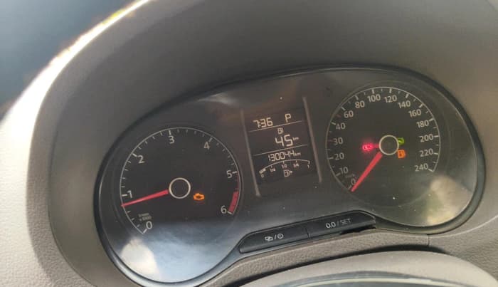 2015 Volkswagen Vento HIGHLINE 1.5 AT, Diesel, Automatic, 1,30,044 km, interior