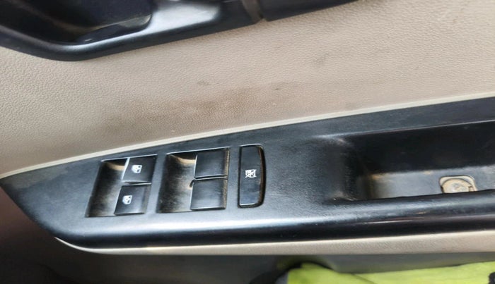 2017 Mahindra Kuv100 K4 D 6 STR, Diesel, Manual, 80,571 km, interior