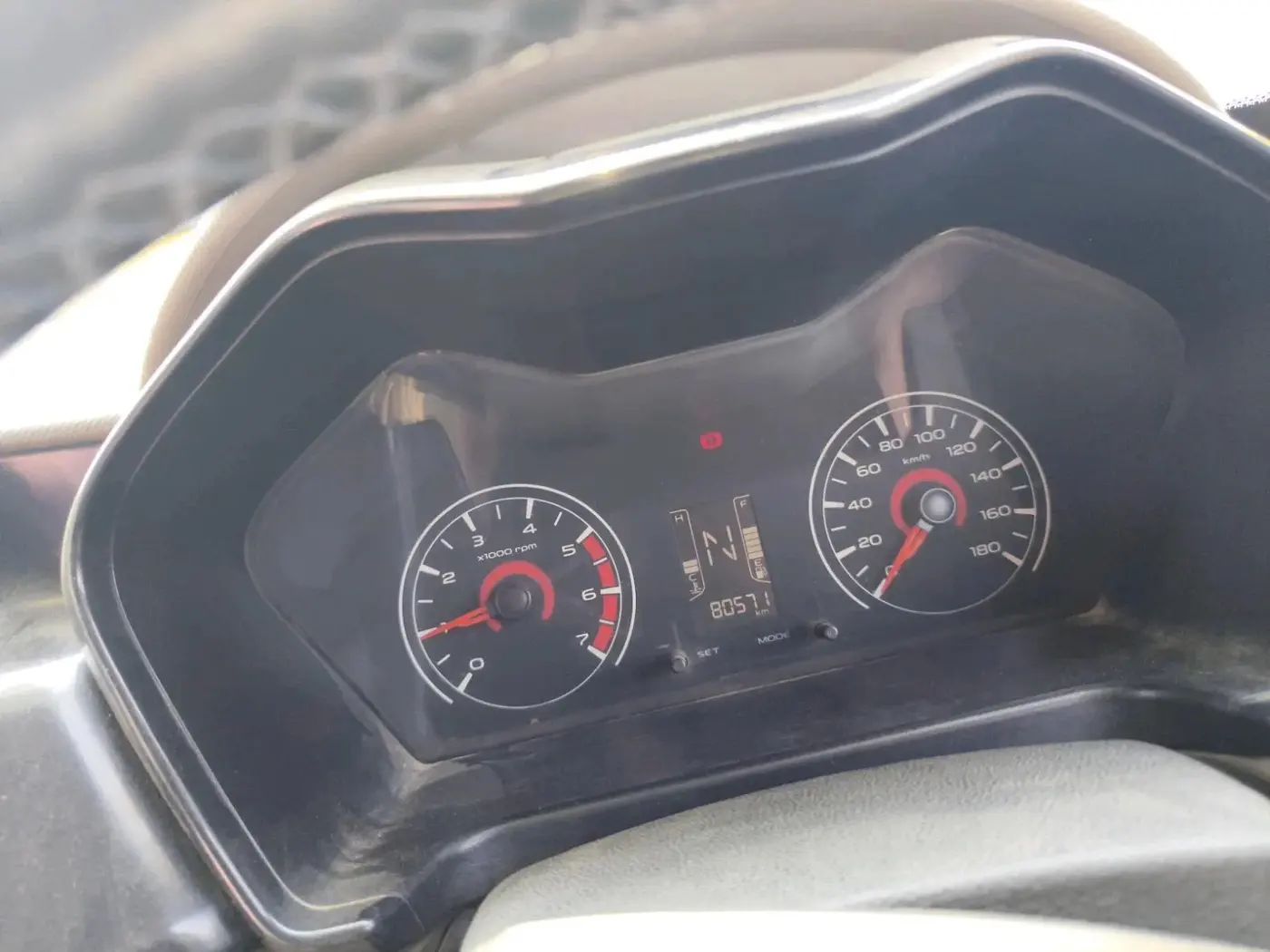 2017 Mahindra Kuv100 K4 D 6 STR, Diesel, Manual, 80,571 km, interior