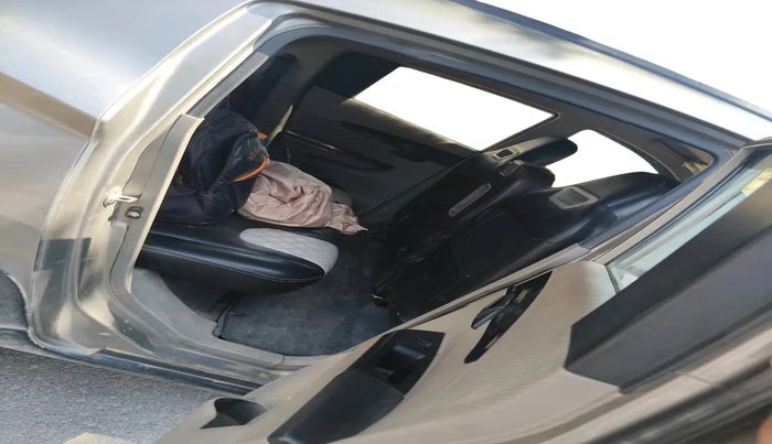 2017 Mahindra Kuv100 K4 D 6 STR, Diesel, Manual, 80,571 km, interior