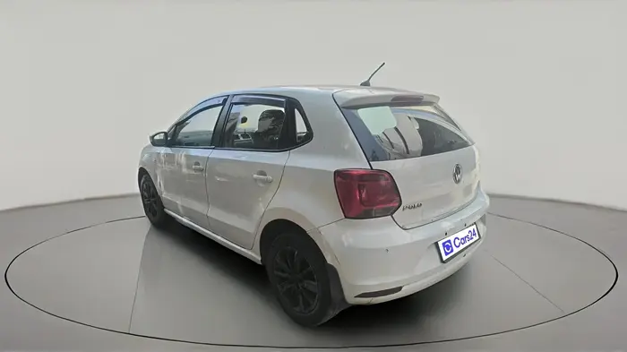 2014 Volkswagen Polo HIGHLINE1.2L, Petrol, Manual, 1,01,764 km, exterior