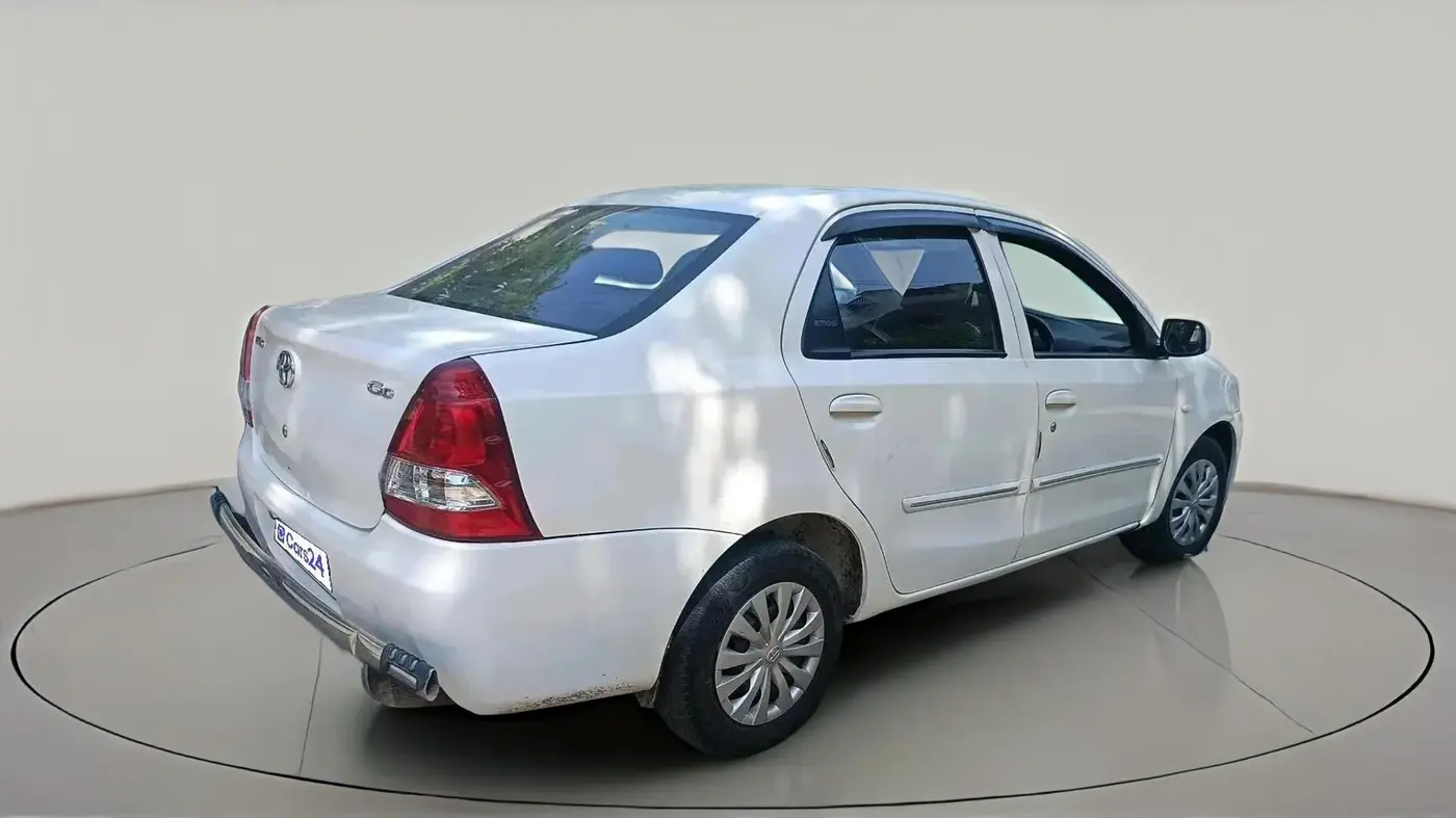 2016 Toyota Etios GD, Diesel, Manual, 2,04,050 km, exterior
