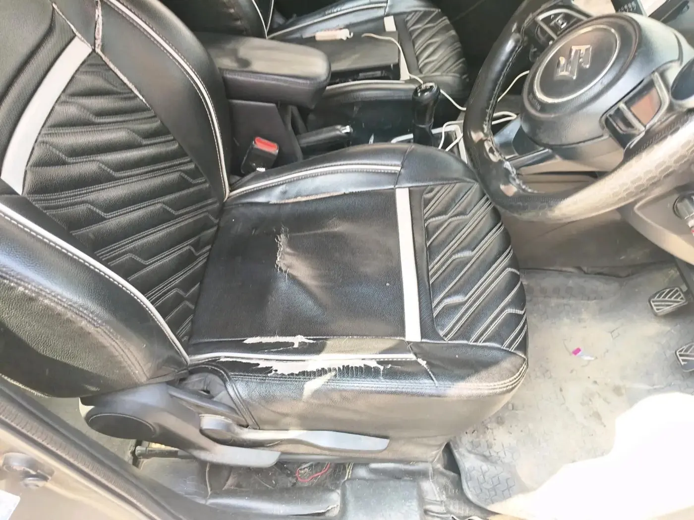 2019 Maruti Swift VXI, Petrol, Manual, 65,967 km, interior