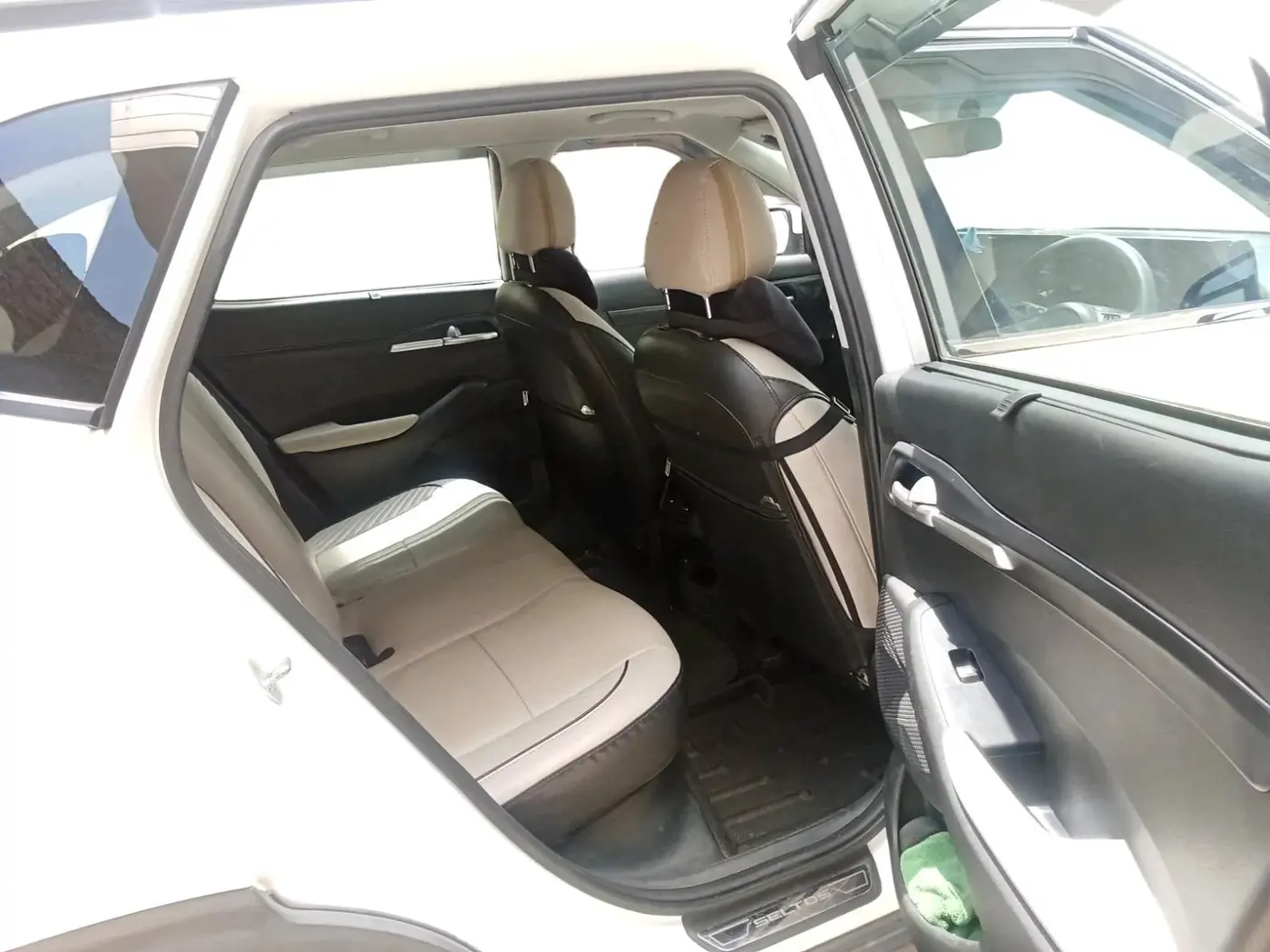 2022 KIA SELTOS HTK PLUS 1.5 IMT, Petrol, Manual, 36,815 km, interior