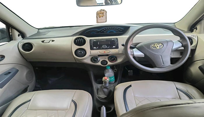 2015 Toyota Etios GD, Diesel, Manual, 2,13,919 km, interior