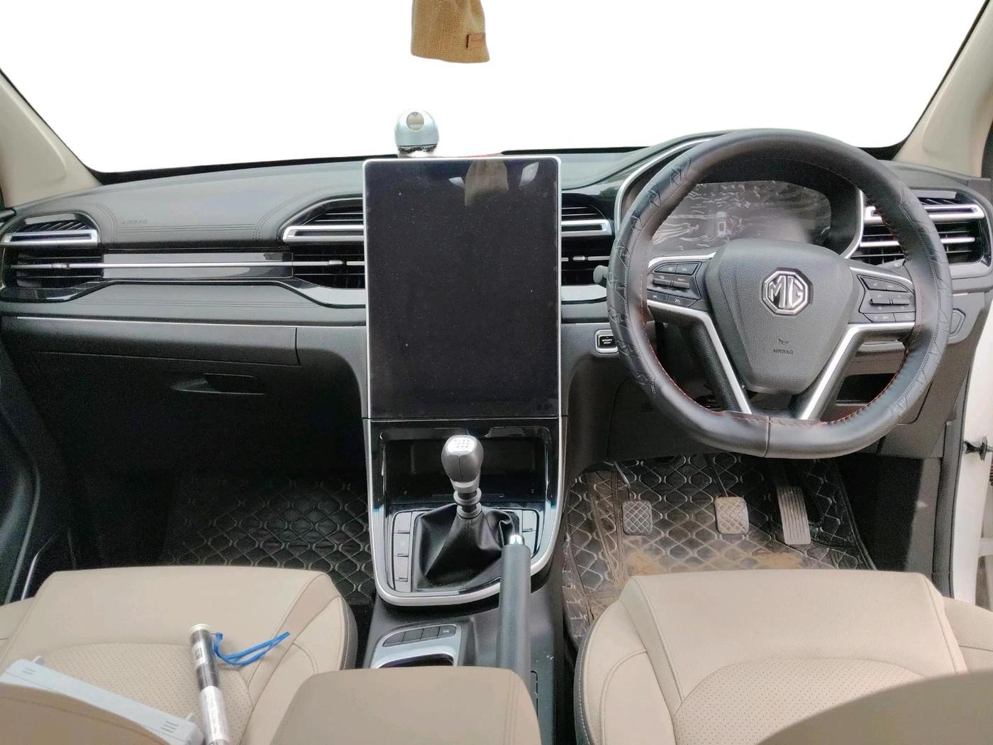 2024 MG HECTOR SMART PRO 1.5 TURBO MT PETROL, Petrol, Manual, 34,961 km, interior