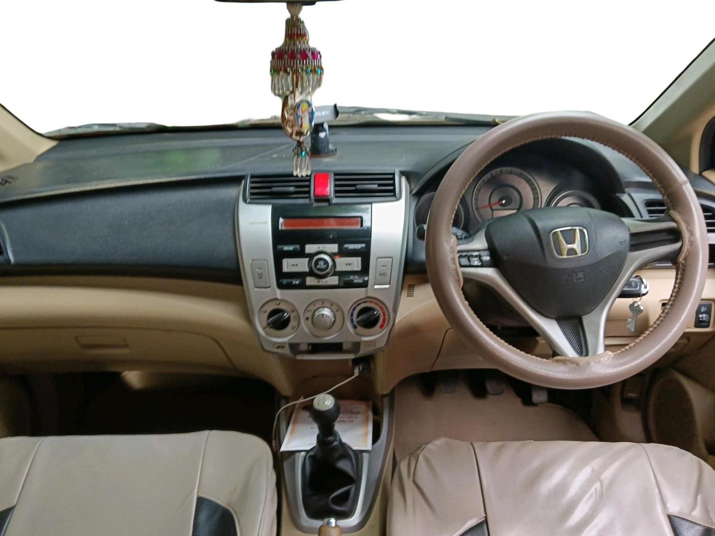 2011 Honda City 1.5L I-VTEC S MT, Petrol, Manual, 1,31,824 km, interior