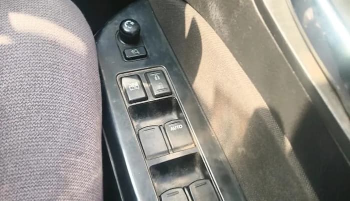 2015 Maruti Swift VXI, Petrol, Manual, 41,566 km, interior