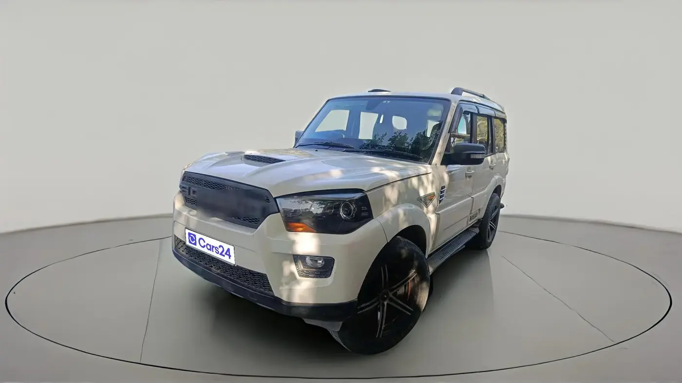 2016 Mahindra Scorpio S10, Diesel, Manual, 1,40,401 km, exterior