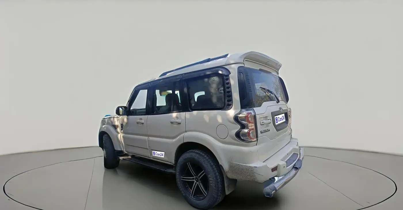 2016 Mahindra Scorpio S10, Diesel, Manual, 1,40,401 km, exterior