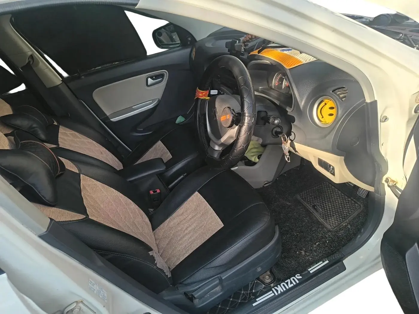 2017 Maruti Alto K10 VXI, Petrol, Manual, 31,528 km, interior