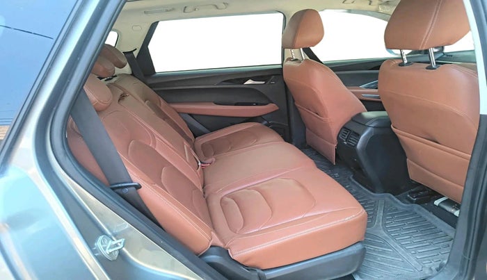 2021 MG HECTOR PLUS SELECT 2.0 DIESEL TURBO MT 7-STR, Diesel, Manual, 99,940 km, interior