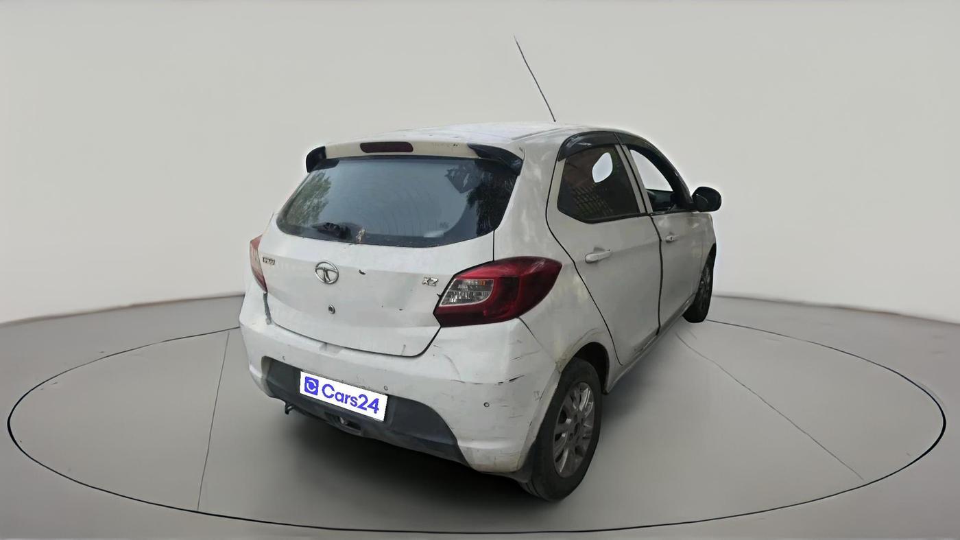 2017 Tata Tiago XZ DIESEL, Diesel, Manual, 2,83,797 km, exterior