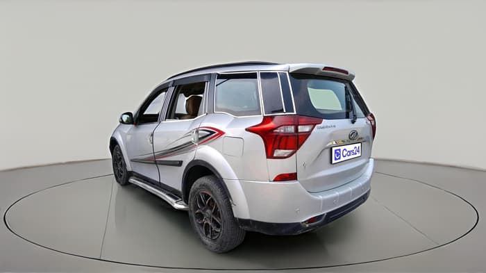 2018 Mahindra XUV500 W7 AT, Diesel, Automatic, 83,743 km, exterior