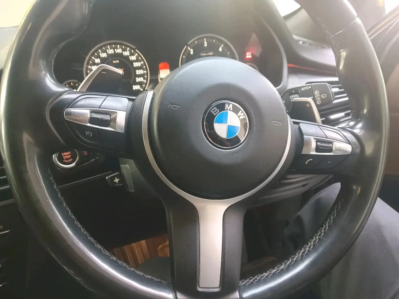 2016 BMW X5 X DRIVE 30D M SPORT, Diesel, Automatic, 1,96,000 km, interior